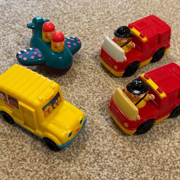 Bundle Lot 13 Vintage FP Fisher Price & Sassy Developmental Learning Baby Toys - Picture 4 of 4